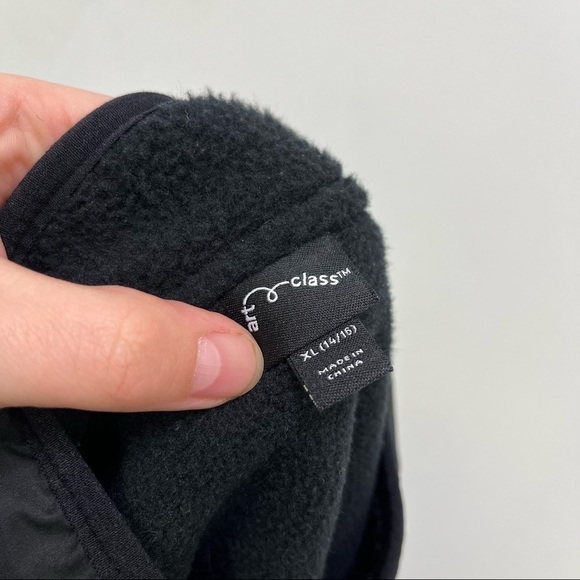 Art Class Fleece Snap Down - Picture 3 of 4